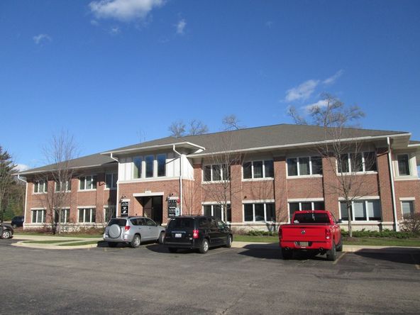 Medical Office Condo for Sale or Lease: 2435 Dean St Unit C, St Charles, IL 60175